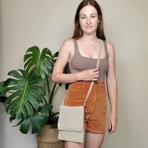 NWT Cherokee Crochet Crossbody Bag Beige